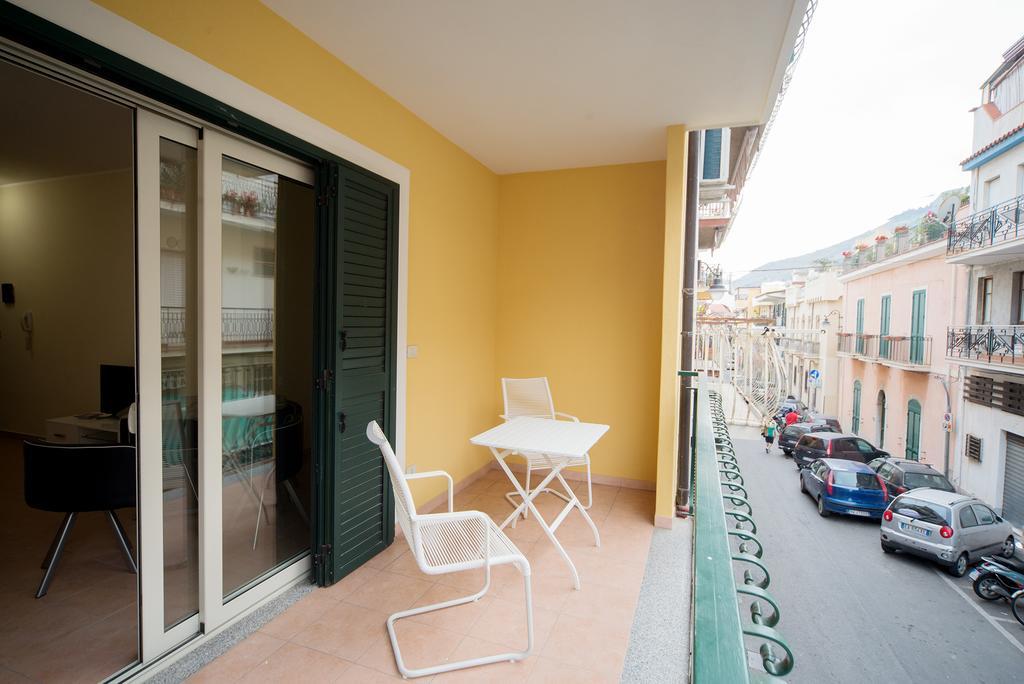 Apartamento Milly House Letojanni Exterior foto